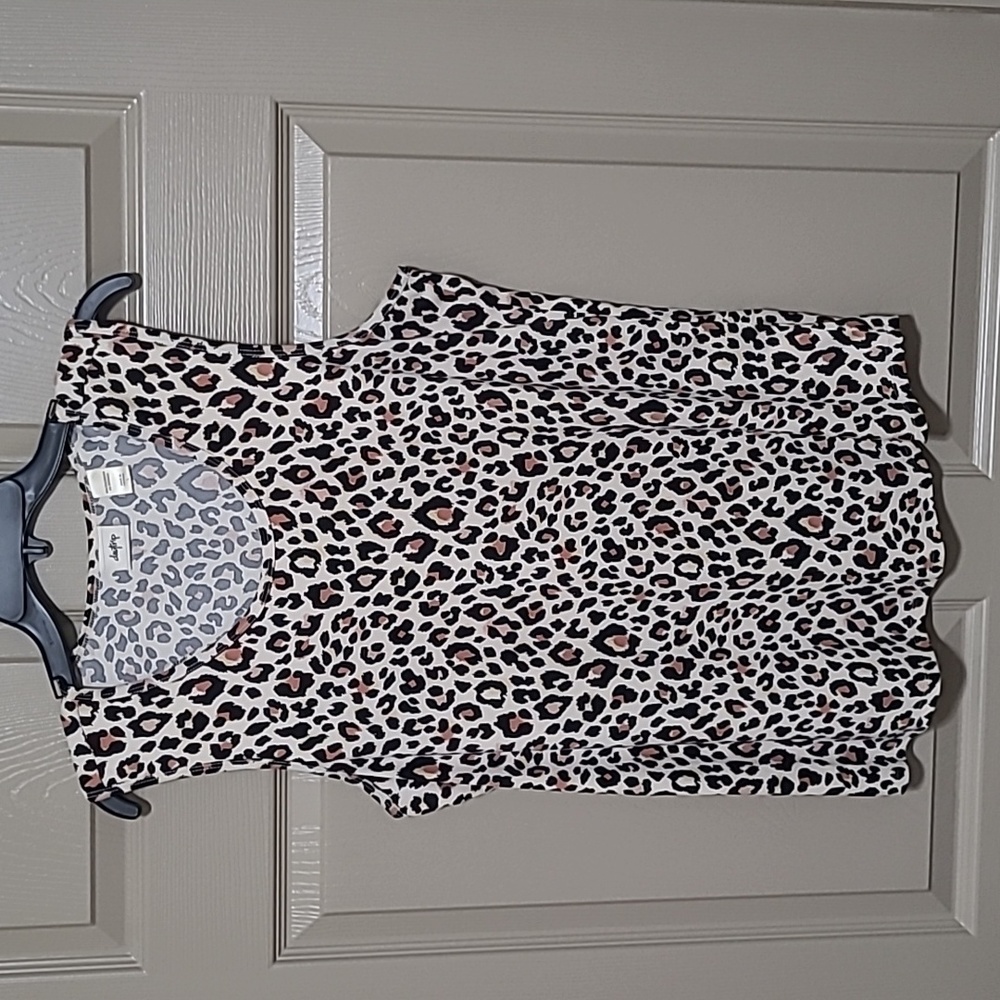 Daytrip from The Buckle animal print tank top size large
